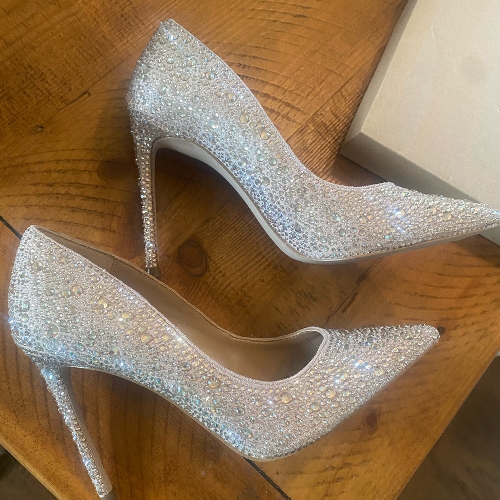 Steve Madden VITALS PUMP